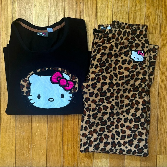 Hello Kitty Other - Y2K Hello Kitty cheetah winter pajama fleece set